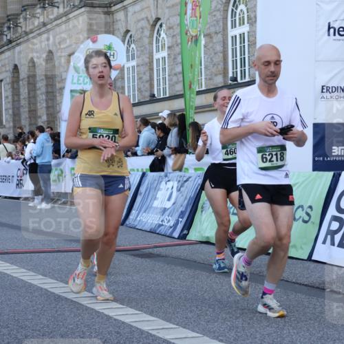 07.09.2025 - BARMER Alsterlauf Strokosch-Dieckow http://msf.ph/oto/8721423 07.09.2025 09:53:15 Ziel 2146, 2494, 2894, 3599, 4257, 4546, 4604, 4882, 5020, 5702, 5869, 6218, 6222, 8096 meine-sportfotos.de