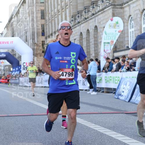 07.09.2025 - BARMER Alsterlauf Strokosch-Dieckow http://msf.ph/oto/8721438 07.09.2025 09:53:25 Ziel 2494, 2562, 4799, 5015, 5869, 5908, 8267 meine-sportfotos.de