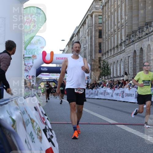 07.09.2025 - BARMER Alsterlauf Strokosch-Dieckow http://msf.ph/oto/8721444 07.09.2025 09:53:28 Ziel 2501, 2562, 4799, 5015, 5908, 8267 meine-sportfotos.de