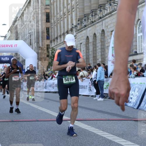 07.09.2025 - BARMER Alsterlauf Strokosch-Dieckow http://msf.ph/oto/8721454 07.09.2025 09:53:32 Ziel 2501, 2562, 3657, 4460, 5015, 5164, 5165, 5654, 5908, 5968, 8302 meine-sportfotos.de