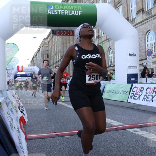 07.09.2025 - BARMER Alsterlauf Strokosch-Dieckow http://msf.ph/oto/8721464 07.09.2025 09:53:36 Ziel 2229, 2454, 2501, 2896, 3657, 4078, 4339, 4460, 4504, 5015, 5164, 5165, 5654, 5968, 8231, 8302 meine-sportfotos.de