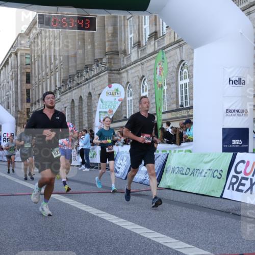 07.09.2025 - BARMER Alsterlauf Strokosch-Dieckow http://msf.ph/oto/8721479 07.09.2025 09:53:41 Ziel 2032, 2229, 2365, 2454, 2896, 3421, 3657, 3705, 4078, 4339, 4460, 4504, 4578, 4889, 5002, 5164, 5165, 5603, 5654, 5701, 5968, 6010, 8231, 8302 meine-sportfotos.de