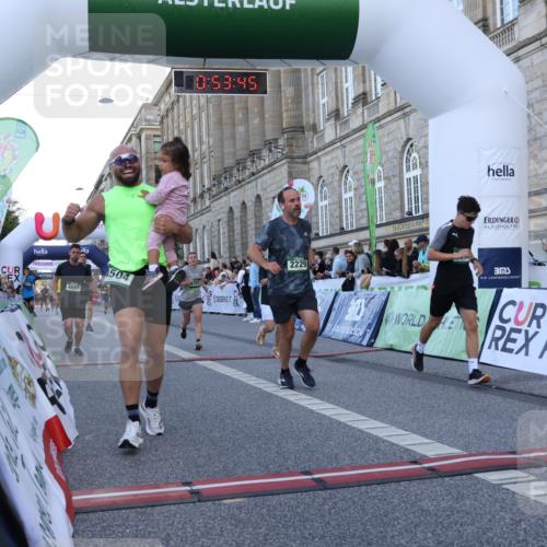 07.09.2025 - BARMER Alsterlauf Strokosch-Dieckow http://msf.ph/oto/8721486 07.09.2025 09:53:43 Ziel 2028, 2032, 2173, 2229, 2365, 2454, 2896, 3421, 3657, 3705, 4078, 4339, 4504, 4578, 4889, 5002, 5603, 5701, 5742, 5968, 6010, 8231, 8302 meine-sportfotos.de