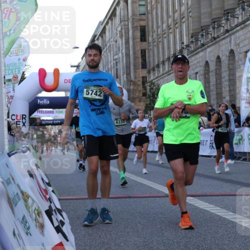 07.09.2025 - BARMER Alsterlauf Strokosch-Dieckow http://msf.ph/oto/8721502 07.09.2025 09:53:50 Ziel 2028, 2173, 2365, 2369, 2390, 3421, 3589, 3705, 4578, 4834, 4889, 5218, 5603, 5686, 5694, 5701, 5742, 6010, 6333 meine-sportfotos.de