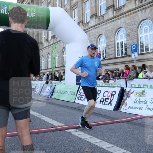 07.09.2025 - BARMER Alsterlauf Strokosch-Dieckow http://msf.ph/oto/8721525 07.09.2025 09:54:02 Ziel 2075, 2421, 3589, 4625, 4820, 5194, 5253, 5553, 8268 meine-sportfotos.de