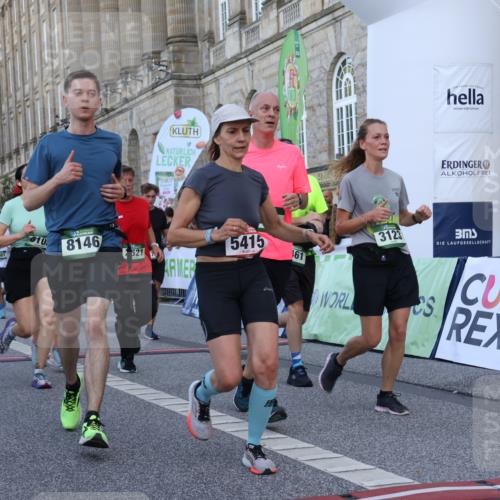 07.09.2025 - BARMER Alsterlauf Strokosch-Dieckow http://msf.ph/oto/8721536 07.09.2025 09:54:13 Ziel 2075, 2521, 2673, 2695, 2789, 2801, 3123, 3219, 3474, 3948, 4820, 4981, 5367, 5415, 5558, 5933, 6105, 8146, 8251, 8461 meine-sportfotos.de