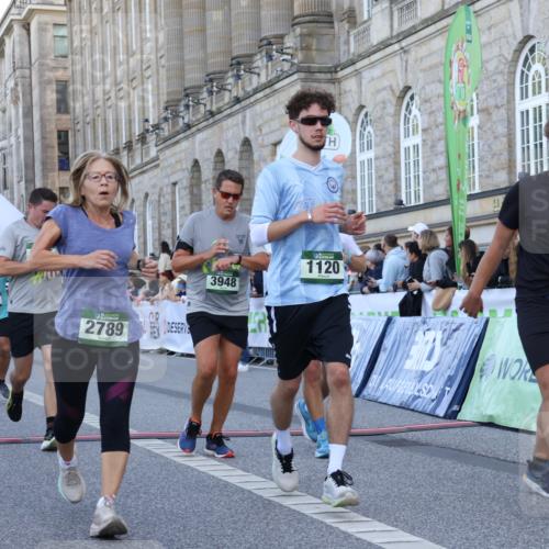 07.09.2025 - BARMER Alsterlauf Strokosch-Dieckow http://msf.ph/oto/8721544 07.09.2025 09:54:16 Ziel 2521, 2673, 2695, 2789, 2801, 3123, 3219, 3474, 3948, 4295, 4981, 5367, 5415, 5558, 5933, 6105, 8146, 8251, 8461 meine-sportfotos.de