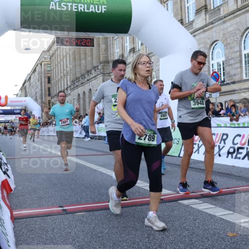 07.09.2025 - BARMER Alsterlauf Strokosch-Dieckow http://msf.ph/oto/8721549 07.09.2025 09:54:18 Ziel 2521, 2673, 2695, 2789, 2801, 3474, 3948, 4211, 4295, 4337, 4981, 5367, 5558, 5933, 5954, 6105, 8461 meine-sportfotos.de