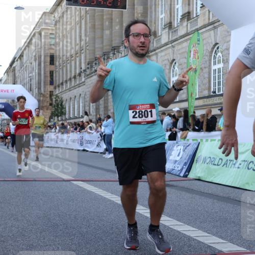 07.09.2025 - BARMER Alsterlauf Strokosch-Dieckow http://msf.ph/oto/8721552 07.09.2025 09:54:19 Ziel 2695, 2789, 2801, 3474, 3948, 4211, 4267, 4295, 4337, 4539, 4981, 5367, 5446, 5933, 5954 meine-sportfotos.de