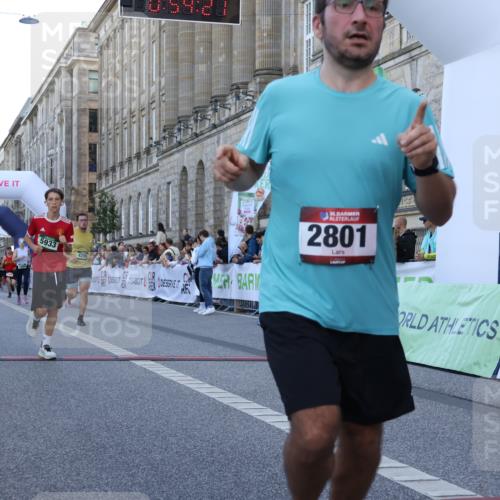 07.09.2025 - BARMER Alsterlauf Strokosch-Dieckow http://msf.ph/oto/8721553 07.09.2025 09:54:20 Ziel 2125, 2695, 2789, 2801, 3474, 3948, 4211, 4267, 4295, 4337, 4539, 4981, 5446, 5933, 5954 meine-sportfotos.de