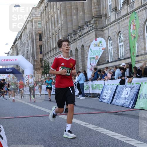 07.09.2025 - BARMER Alsterlauf Strokosch-Dieckow http://msf.ph/oto/8721556 07.09.2025 09:54:21 Ziel 2125, 2695, 2789, 2801, 3632, 3948, 4211, 4267, 4295, 4337, 4539, 4981, 5446, 5933, 5954 meine-sportfotos.de