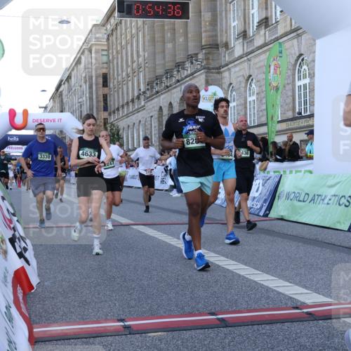 07.09.2025 - BARMER Alsterlauf Strokosch-Dieckow http://msf.ph/oto/8721585 07.09.2025 09:54:34 Ziel 2247, 2498, 3330, 3396, 3725, 3748, 4249, 4633, 5117, 5459, 5484, 5516, 5657, 5880, 6021, 6048, 6134, 8284, 8405, 8436 meine-sportfotos.de