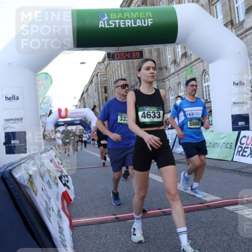 07.09.2025 - BARMER Alsterlauf Strokosch-Dieckow http://msf.ph/oto/8721591 07.09.2025 09:54:37 Ziel 2247, 2498, 3330, 3396, 3725, 3748, 4083, 4249, 4298, 4540, 4633, 5129, 5459, 5484, 5516, 5880, 6021, 6048, 6134, 6225, 6251, 6276, 8108, 8284, 8405, 8436 meine-sportfotos.de