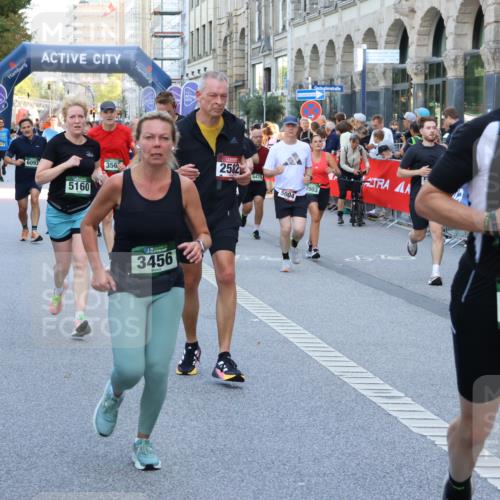 07.09.2025 - BARMER Alsterlauf Strokosch-Dieckow http://msf.ph/oto/8721597 07.09.2025 09:57:01 Ziel 2076, 2195, 2646, 2724, 3028, 3129, 3267, 3268, 3434, 3559, 3721, 3925, 4187, 4456, 4603, 4672, 4857, 4926, 4987, 5069, 5101, 5102, 5199, 5377, 5463, 5598, 5987, 6075, 6175, 6246, 8034, 8344, 8383 meine-sportfotos.de