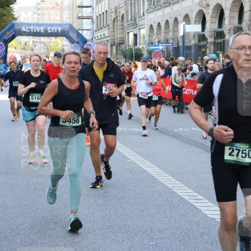 07.09.2025 - BARMER Alsterlauf Strokosch-Dieckow http://msf.ph/oto/8721603 07.09.2025 09:57:01 Ziel 2076, 2195, 2646, 2724, 3028, 3129, 3267, 3268, 3434, 3559, 3721, 3925, 4187, 4456, 4603, 4672, 4857, 4926, 4987, 5069, 5101, 5102, 5199, 5377, 5463, 5598, 5987, 6075, 6175, 6246, 8034, 8344, 8383 meine-sportfotos.de