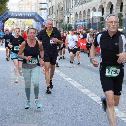 07.09.2025 - BARMER Alsterlauf Strokosch-Dieckow http://msf.ph/oto/8721611 07.09.2025 09:57:01 Ziel 2076, 2195, 2646, 2724, 3028, 3129, 3267, 3268, 3434, 3559, 3721, 3925, 4187, 4456, 4603, 4672, 4857, 4926, 4987, 5069, 5101, 5102, 5199, 5377, 5463, 5598, 5987, 6075, 6175, 6246, 8034, 8344, 8383 meine-sportfotos.de