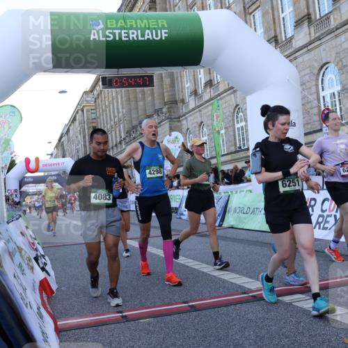 07.09.2025 - BARMER Alsterlauf Strokosch-Dieckow http://msf.ph/oto/8721616 07.09.2025 09:54:45 Ziel 2011, 3258, 3396, 3816, 4031, 4083, 4298, 4540, 5086, 5129, 5295, 6134, 6225, 6251, 6276, 8088, 8108, 8405 meine-sportfotos.de