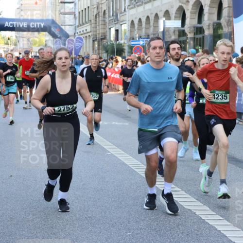 07.09.2025 - BARMER Alsterlauf Strokosch-Dieckow http://msf.ph/oto/8721617 07.09.2025 09:56:58 Ziel 2037, 2076, 2195, 2216, 2646, 2724, 3028, 3129, 3267, 3268, 3434, 3721, 3925, 4187, 4328, 4416, 4456, 4603, 4672, 4857, 4926, 4987, 5069, 5101, 5102, 5136, 5199, 5377, 5397, 5463, 5598, 5609, 5987, 6075, 6150, 6151, 6175, 6246, 8034, 8383 meine-sportfotos.de