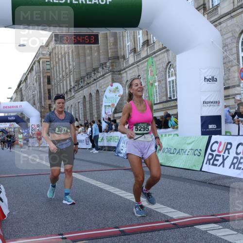 07.09.2025 - BARMER Alsterlauf Strokosch-Dieckow http://msf.ph/oto/8721630 07.09.2025 09:54:51 Ziel 2011, 2131, 2920, 3816, 4031, 4194, 5086, 5295, 6264, 8088, 8456 meine-sportfotos.de