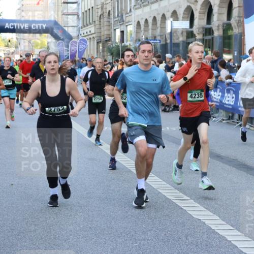 07.09.2025 - BARMER Alsterlauf Strokosch-Dieckow http://msf.ph/oto/8721634 07.09.2025 09:56:58 Ziel 2037, 2076, 2195, 2216, 2646, 2724, 3028, 3129, 3267, 3268, 3434, 3721, 3925, 4187, 4328, 4416, 4456, 4603, 4672, 4857, 4926, 4987, 5069, 5101, 5102, 5136, 5199, 5377, 5397, 5463, 5598, 5609, 5987, 6075, 6150, 6151, 6175, 6246, 8034, 8383 meine-sportfotos.de