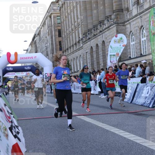 07.09.2025 - BARMER Alsterlauf Strokosch-Dieckow http://msf.ph/oto/8721652 07.09.2025 09:55:00 Ziel 2131, 2397, 2608, 2610, 2920, 2924, 3049, 3067, 3078, 3464, 4052, 4194, 4830, 4897, 5433, 5434, 6062, 6248, 6264 meine-sportfotos.de