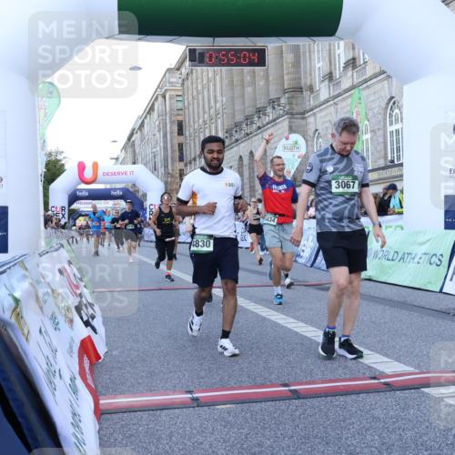 07.09.2025 - BARMER Alsterlauf Strokosch-Dieckow http://msf.ph/oto/8721661 07.09.2025 09:55:03 Ziel 2086, 2272, 2397, 2608, 2610, 2924, 3049, 3067, 3078, 3464, 4052, 4830, 4897, 5433, 5434, 5527, 6062, 6106, 6248 meine-sportfotos.de