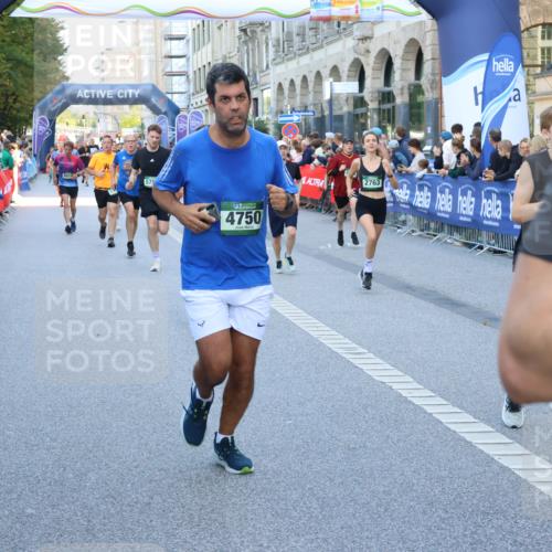 07.09.2025 - BARMER Alsterlauf Strokosch-Dieckow http://msf.ph/oto/8721687 07.09.2025 09:56:44 Ziel 2037, 2216, 2406, 2606, 2724, 2819, 2903, 2998, 3191, 3362, 3381, 3434, 3552, 3721, 4328, 4407, 4416, 4767, 4809, 4842, 4844, 5115, 5135, 5136, 5293, 5377, 5397, 5609, 5664, 5912, 5978, 6075, 6093, 6150, 6151, 6274, 8065, 8479 meine-sportfotos.de