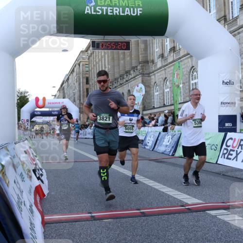 07.09.2025 - BARMER Alsterlauf Strokosch-Dieckow http://msf.ph/oto/8721708 07.09.2025 09:55:18 Ziel 2302, 2751, 3821, 4014, 4386, 4580, 4786, 5055, 5195, 5300, 5398, 5462, 6079, 6215, 8303 meine-sportfotos.de