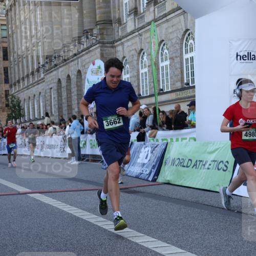 07.09.2025 - BARMER Alsterlauf Strokosch-Dieckow http://msf.ph/oto/8721725 07.09.2025 09:55:26 Ziel 3048, 3115, 3646, 3662, 4275, 4386, 4441, 4786, 4965, 4980, 5300, 5607, 6143 meine-sportfotos.de