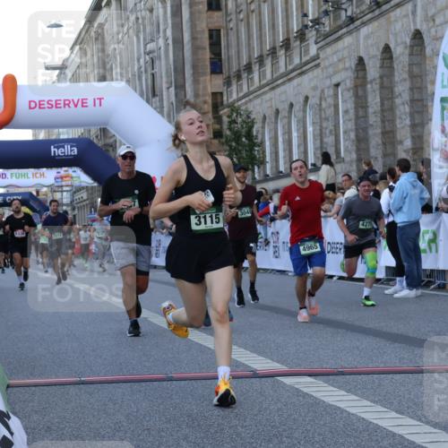 07.09.2025 - BARMER Alsterlauf Strokosch-Dieckow http://msf.ph/oto/8721728 07.09.2025 09:55:28 Ziel 2514, 3048, 3115, 3646, 3662, 3951, 4275, 4441, 4786, 4965, 4980, 5300, 5330, 5607, 6143 meine-sportfotos.de