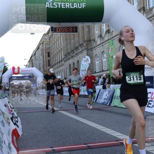 07.09.2025 - BARMER Alsterlauf Strokosch-Dieckow http://msf.ph/oto/8721734 07.09.2025 09:55:29 Ziel 2514, 3048, 3115, 3646, 3662, 3951, 4275, 4441, 4965, 4980, 5300, 5330, 5607, 6143, 8095 meine-sportfotos.de