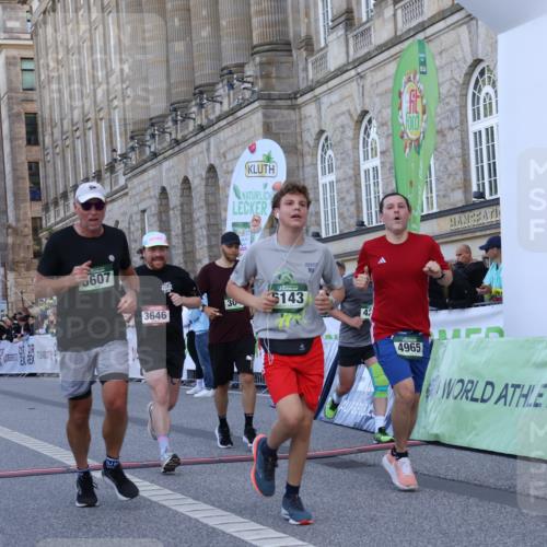 07.09.2025 - BARMER Alsterlauf Strokosch-Dieckow http://msf.ph/oto/8721735 07.09.2025 09:55:30 Ziel 2514, 3048, 3115, 3646, 3662, 3951, 4275, 4436, 4441, 4965, 4980, 5300, 5321, 5330, 5607, 5949, 6143, 8095 meine-sportfotos.de