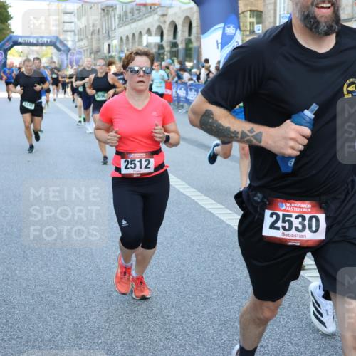 07.09.2025 - BARMER Alsterlauf Strokosch-Dieckow http://msf.ph/oto/8721736 07.09.2025 09:56:41 Ziel 2037, 2216, 2406, 2606, 2750, 2819, 2903, 2998, 3191, 3362, 3381, 3552, 3568, 3988, 4235, 4328, 4407, 4416, 4767, 4809, 4842, 4844, 5004, 5006, 5115, 5135, 5136, 5293, 5397, 5609, 5664, 5688, 5912, 5978, 6093, 6150, 6151, 6274, 8065, 8315, 8479 meine-sportfotos.de