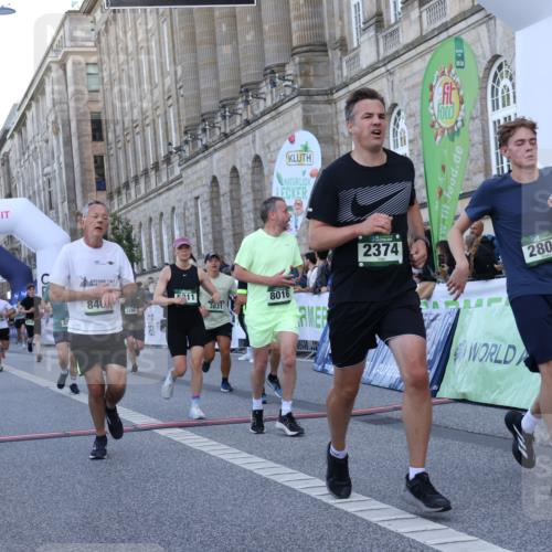 07.09.2025 - BARMER Alsterlauf Strokosch-Dieckow http://msf.ph/oto/8721773 07.09.2025 09:55:46 Ziel 2374, 2419, 2516, 2569, 2800, 3298, 3831, 3961, 4657, 4839, 4887, 5011, 5535, 5713, 8016, 8050, 8159, 8263, 8407 meine-sportfotos.de