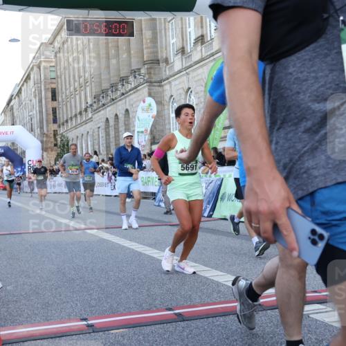 07.09.2025 - BARMER Alsterlauf Strokosch-Dieckow http://msf.ph/oto/8721790 07.09.2025 09:55:58 Ziel 2029, 2188, 2345, 2445, 2616, 2734, 2737, 3211, 3242, 4677, 5350, 5412, 5675, 5691, 5903, 8129, 8309 meine-sportfotos.de