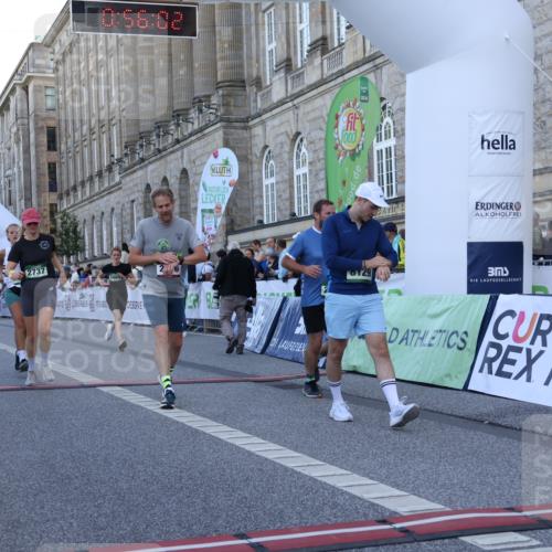 07.09.2025 - BARMER Alsterlauf Strokosch-Dieckow http://msf.ph/oto/8721796 07.09.2025 09:56:00 Ziel 2029, 2188, 2345, 2445, 2616, 2734, 2737, 3242, 4677, 5350, 5412, 5675, 5691, 5903, 8129, 8309 meine-sportfotos.de