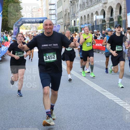 07.09.2025 - BARMER Alsterlauf Strokosch-Dieckow http://msf.ph/oto/8721813 07.09.2025 09:56:27 Ziel 2507, 2582, 2750, 2752, 2763, 2797, 2903, 2908, 2998, 3191, 3456, 3568, 3615, 3802, 3970, 3988, 4105, 4235, 4338, 5004, 5006, 5115, 5135, 5160, 5504, 5562, 5637, 5664, 5688, 5750, 5791, 5895, 5977, 6093, 6138, 6206, 6269, 6274, 8014, 8065, 8210, 8315, 8366, 8427, 8479 meine-sportfotos.de