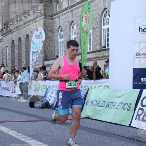 07.09.2025 - BARMER Alsterlauf Strokosch-Dieckow http://msf.ph/oto/8721839 07.09.2025 09:56:19 Ziel 3259, 3512, 3622, 4033, 4886, 5693, 5860, 6277, 8335 meine-sportfotos.de