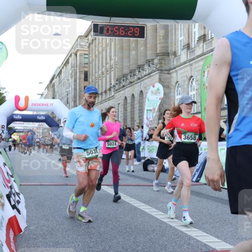 07.09.2025 - BARMER Alsterlauf Strokosch-Dieckow http://msf.ph/oto/8721857 07.09.2025 09:56:27 Ziel 2568, 3005, 3365, 3622, 3658, 3661, 3868, 4646, 5024, 5037, 5375, 6034, 6170, 6277, 8335 meine-sportfotos.de