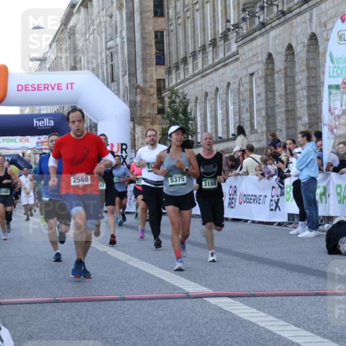07.09.2025 - BARMER Alsterlauf Strokosch-Dieckow http://msf.ph/oto/8721873 07.09.2025 09:56:33 Ziel 2022, 2150, 2151, 2245, 2341, 2568, 2664, 2665, 2722, 2868, 3005, 3188, 3365, 3661, 3868, 4490, 4646, 4824, 5375, 6034, 6170, 6186, 8500 meine-sportfotos.de