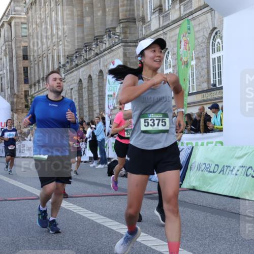 07.09.2025 - BARMER Alsterlauf Strokosch-Dieckow http://msf.ph/oto/8721883 07.09.2025 09:56:36 Ziel 2022, 2150, 2151, 2152, 2245, 2341, 2452, 2568, 2664, 2665, 2722, 2868, 3188, 3869, 4121, 4490, 4646, 4824, 5375, 5925, 6034, 6170, 6186, 8500 meine-sportfotos.de