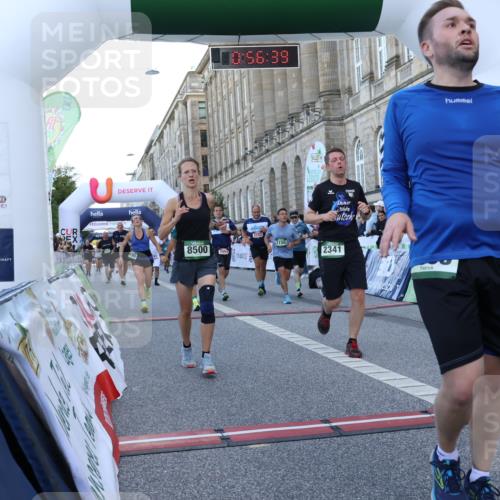07.09.2025 - BARMER Alsterlauf Strokosch-Dieckow http://msf.ph/oto/8721889 07.09.2025 09:56:37 Ziel 2022, 2150, 2151, 2152, 2245, 2341, 2437, 2452, 2568, 2664, 2665, 2722, 2868, 3188, 3752, 3869, 4121, 4490, 4507, 4508, 4824, 5375, 5925, 6186, 6223, 8500 meine-sportfotos.de