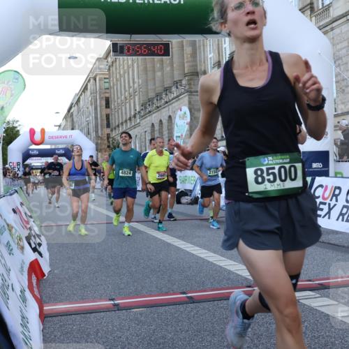 07.09.2025 - BARMER Alsterlauf Strokosch-Dieckow http://msf.ph/oto/8721893 07.09.2025 09:56:39 Ziel 2022, 2150, 2151, 2152, 2245, 2341, 2437, 2452, 2568, 2664, 2665, 2722, 2868, 3188, 3752, 3869, 3963, 4121, 4479, 4490, 4507, 4508, 4565, 4706, 4824, 5375, 5739, 5925, 6186, 6223, 8007, 8500 meine-sportfotos.de