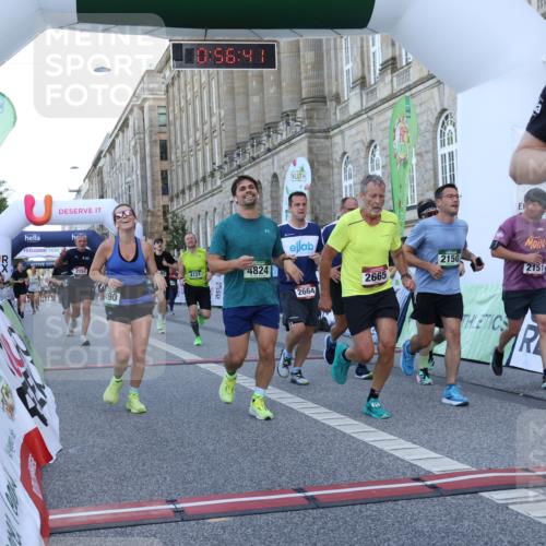 07.09.2025 - BARMER Alsterlauf Strokosch-Dieckow http://msf.ph/oto/8721896 07.09.2025 09:56:39 Ziel 2022, 2150, 2151, 2152, 2245, 2341, 2437, 2452, 2568, 2664, 2665, 2722, 2868, 3188, 3752, 3869, 3963, 4121, 4479, 4490, 4507, 4508, 4565, 4706, 4824, 5375, 5739, 5925, 6186, 6223, 8007, 8500 meine-sportfotos.de