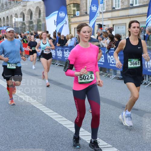 07.09.2025 - BARMER Alsterlauf Strokosch-Dieckow http://msf.ph/oto/8721898 07.09.2025 09:56:13 Ziel 2003, 2320, 2512, 2530, 2763, 2908, 3080, 3251, 3371, 3656, 3696, 3963, 3970, 4105, 4236, 4237, 4338, 4750, 4776, 5081, 5304, 5308, 5342, 5349, 5481, 5529, 5562, 5637, 5739, 5791, 5805, 5895, 5977, 6089, 6138, 6187, 6206, 6269, 8014, 8148, 8210, 8366 meine-sportfotos.de