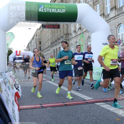 07.09.2025 - BARMER Alsterlauf Strokosch-Dieckow http://msf.ph/oto/8721899 07.09.2025 09:56:40 Ziel 2022, 2150, 2151, 2152, 2245, 2341, 2437, 2452, 2664, 2665, 2722, 2868, 3188, 3752, 3869, 3963, 4121, 4479, 4490, 4507, 4508, 4565, 4706, 4824, 5739, 5925, 6186, 6187, 6223, 8007, 8500 meine-sportfotos.de