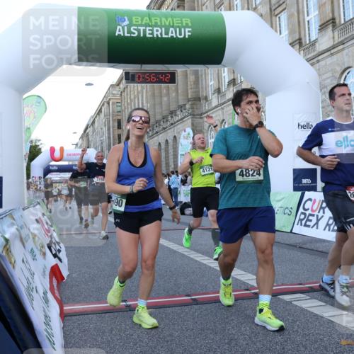 07.09.2025 - BARMER Alsterlauf Strokosch-Dieckow http://msf.ph/oto/8721902 07.09.2025 09:56:41 Ziel 2022, 2150, 2151, 2152, 2245, 2341, 2437, 2452, 2664, 2665, 2722, 3752, 3869, 3963, 4121, 4479, 4490, 4507, 4508, 4565, 4706, 4824, 5739, 5925, 6187, 6223, 8007, 8500 meine-sportfotos.de