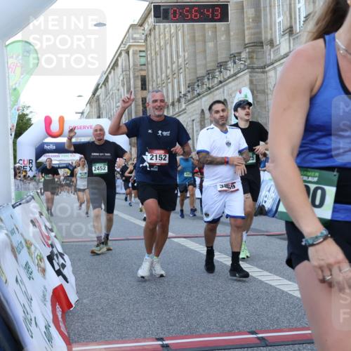07.09.2025 - BARMER Alsterlauf Strokosch-Dieckow http://msf.ph/oto/8721905 07.09.2025 09:56:42 Ziel 2022, 2150, 2151, 2152, 2437, 2452, 2664, 2665, 2722, 3752, 3869, 3963, 4121, 4479, 4490, 4507, 4508, 4565, 4706, 4824, 5739, 5925, 6187, 6223, 8007, 8500 meine-sportfotos.de