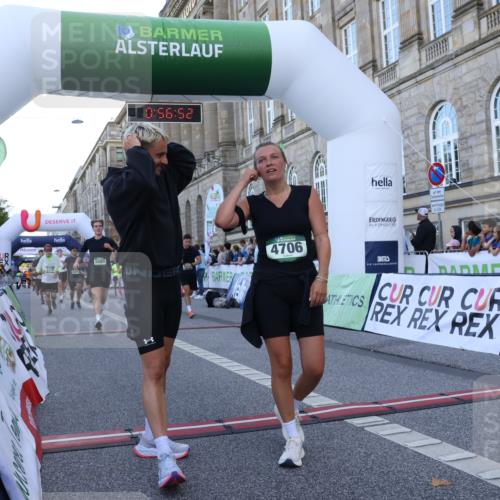 07.09.2025 - BARMER Alsterlauf Strokosch-Dieckow http://msf.ph/oto/8721935 07.09.2025 09:56:51 Ziel 2003, 2320, 2512, 2530, 3080, 3251, 3696, 3963, 4237, 4338, 4565, 4706, 4776, 5081, 5304, 5308, 5342, 5349, 5481, 5529, 5805, 6089, 6187, 8148 meine-sportfotos.de