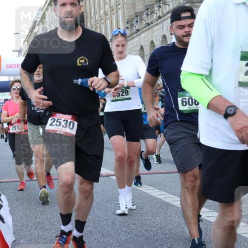 07.09.2025 - BARMER Alsterlauf Strokosch-Dieckow http://msf.ph/oto/8721947 07.09.2025 09:56:55 Ziel 2003, 2320, 2512, 2530, 2763, 3080, 3251, 3371, 3696, 3970, 4236, 4237, 4338, 4750, 4776, 5081, 5304, 5308, 5342, 5349, 5481, 5529, 5637, 5791, 5805, 6089, 8148, 8210 meine-sportfotos.de